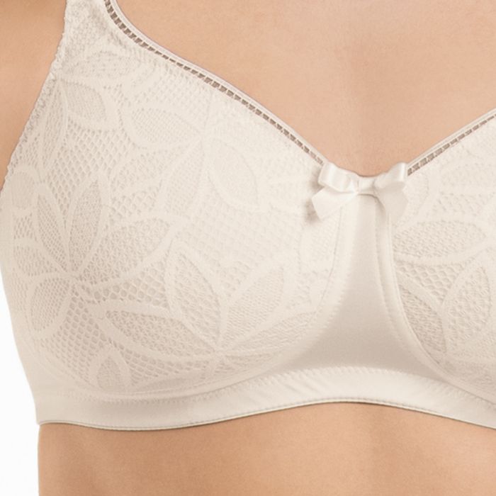 SELENA – Mastectomy Bra with Moulded Cups