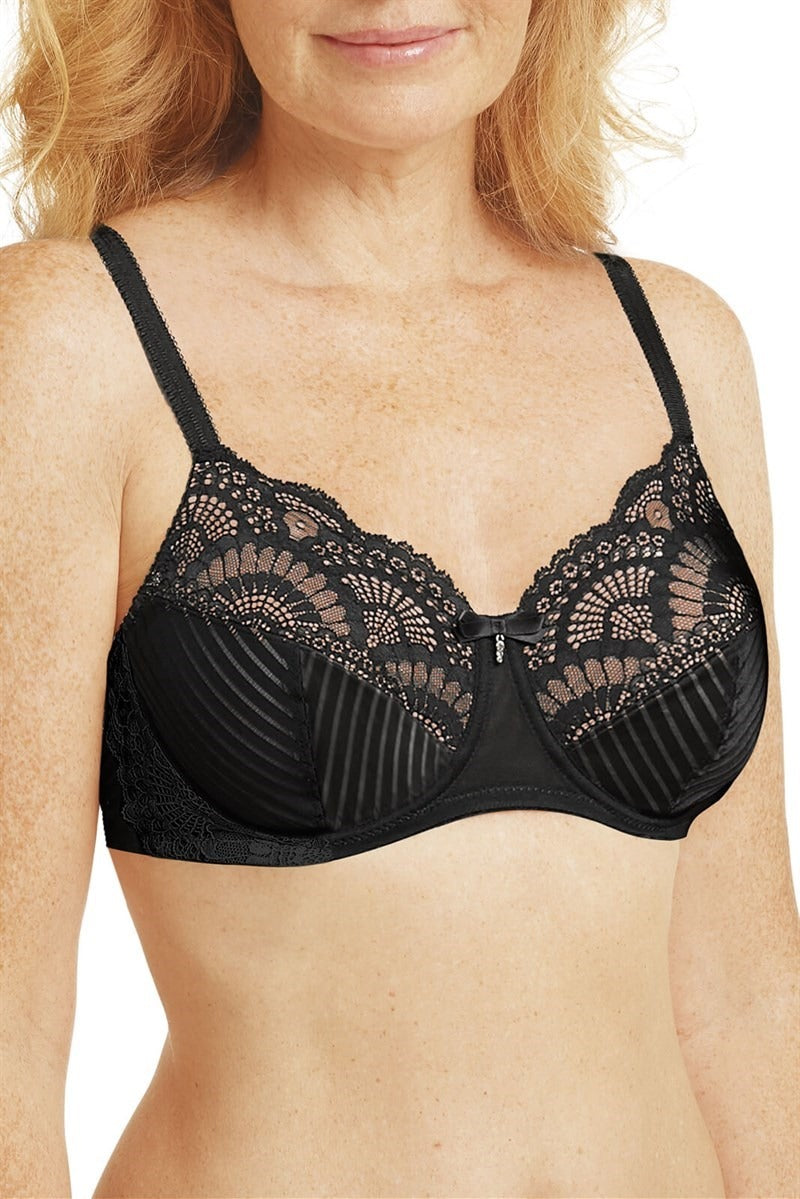 Karolina Padded Wire-Free Bra