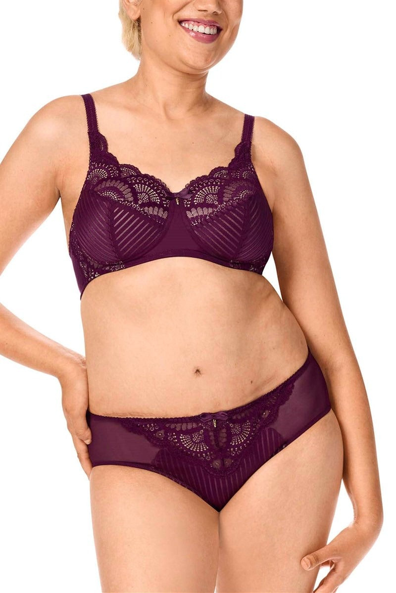Karolina Padded Wire-Free Bra